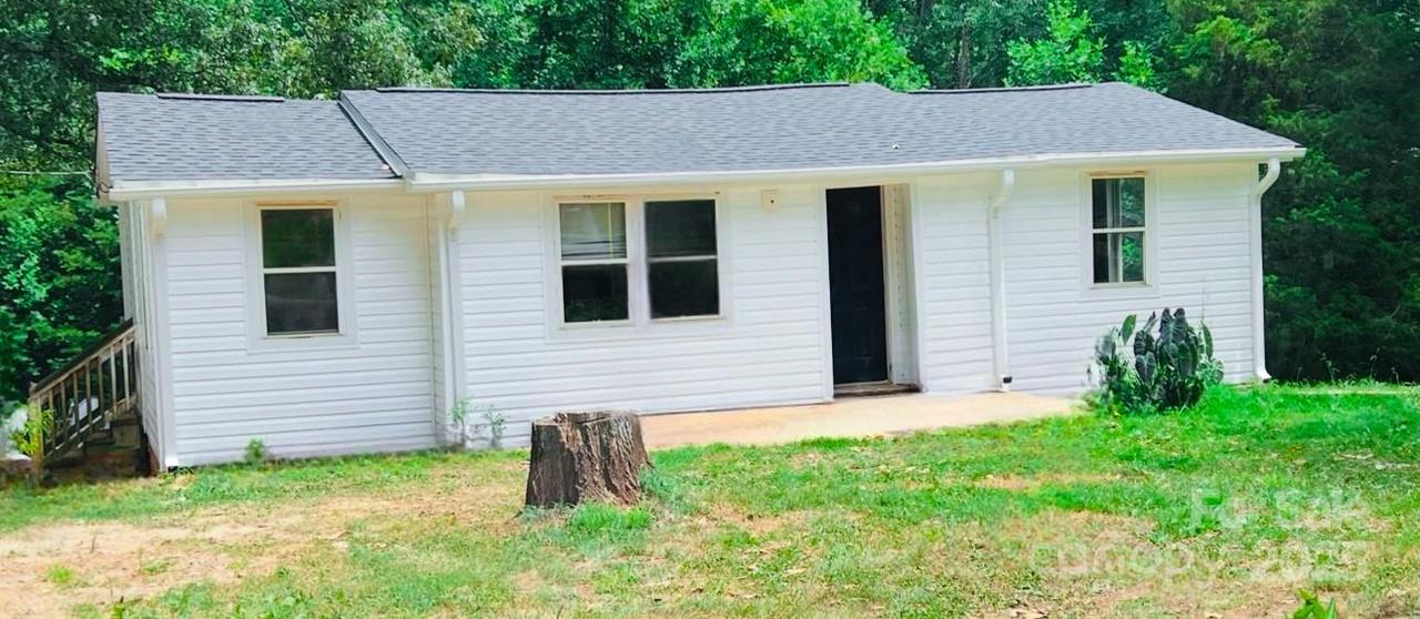 129 Williams Rd., Bessemer City, NC 28016
