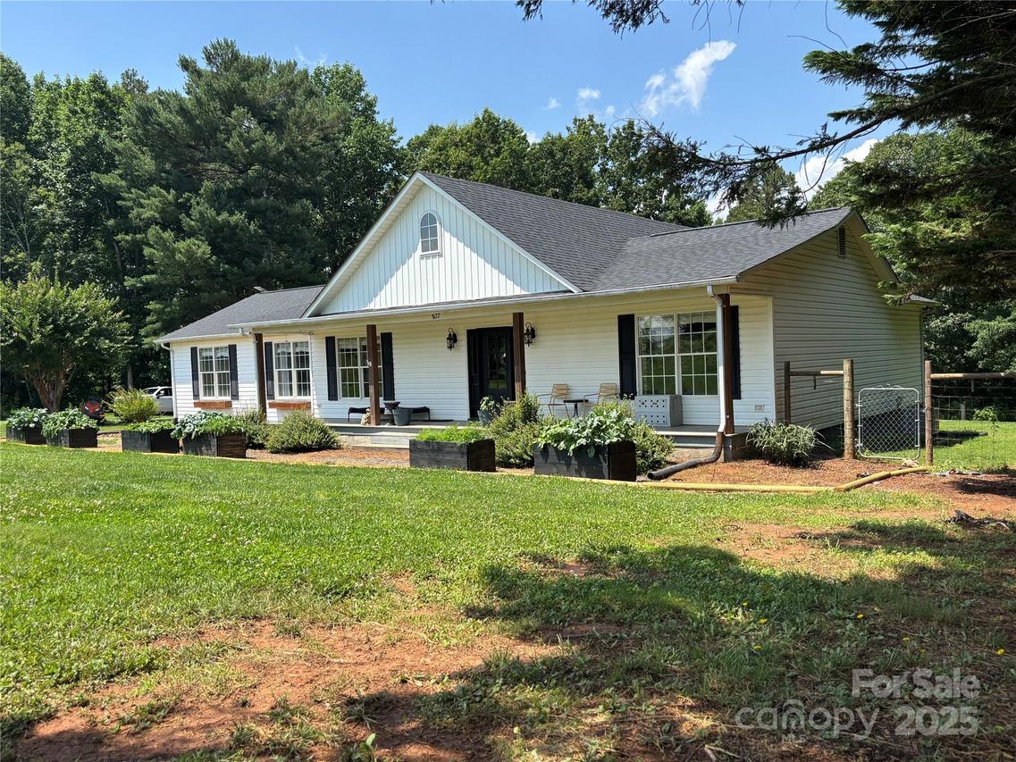 8122 Hutchison Ln., Vale, NC 28168