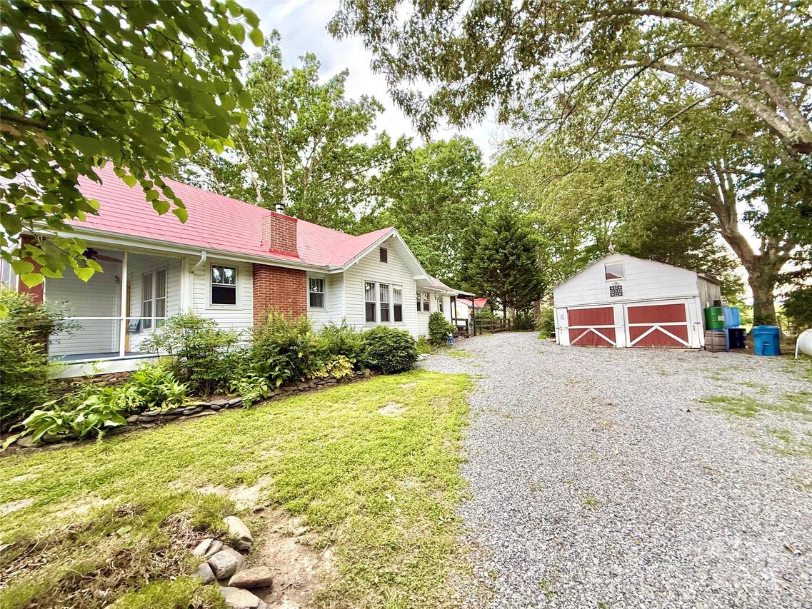 5188 Dysartsville Rd., Morganton, NC 28655