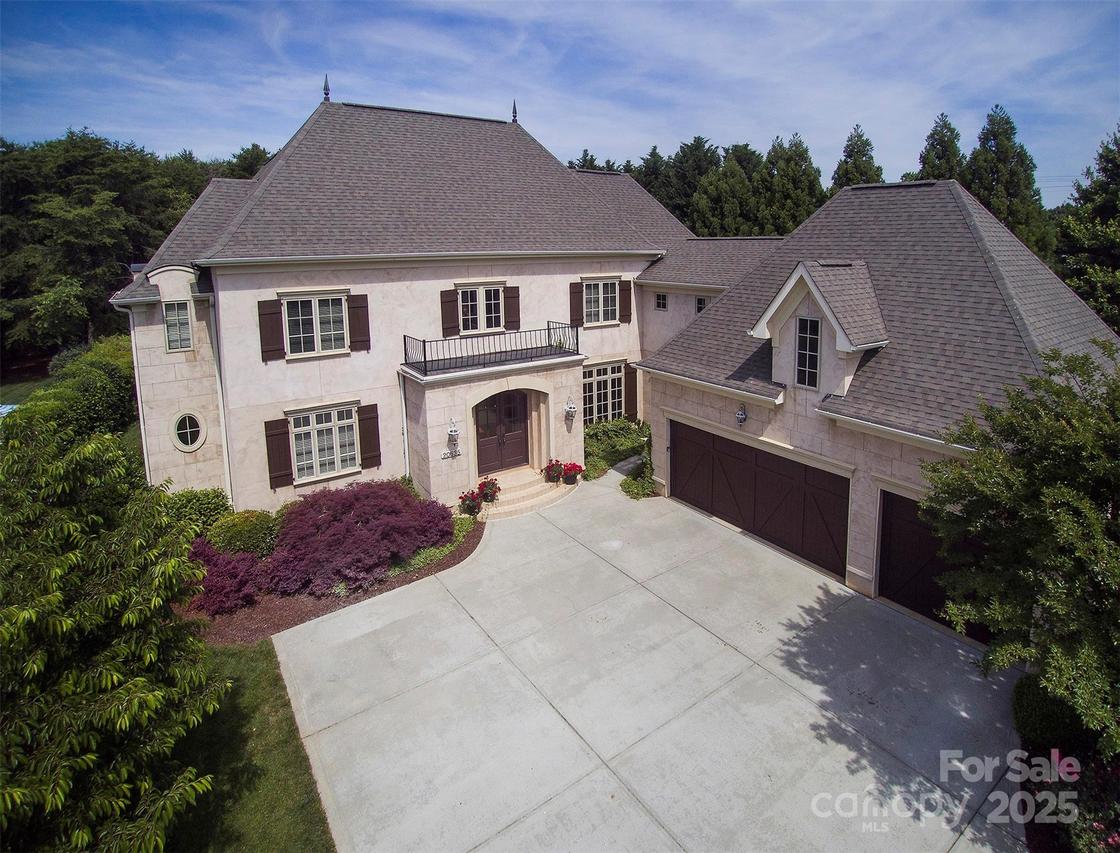 20635 Queensdale Dr., Cornelius, NC 28031