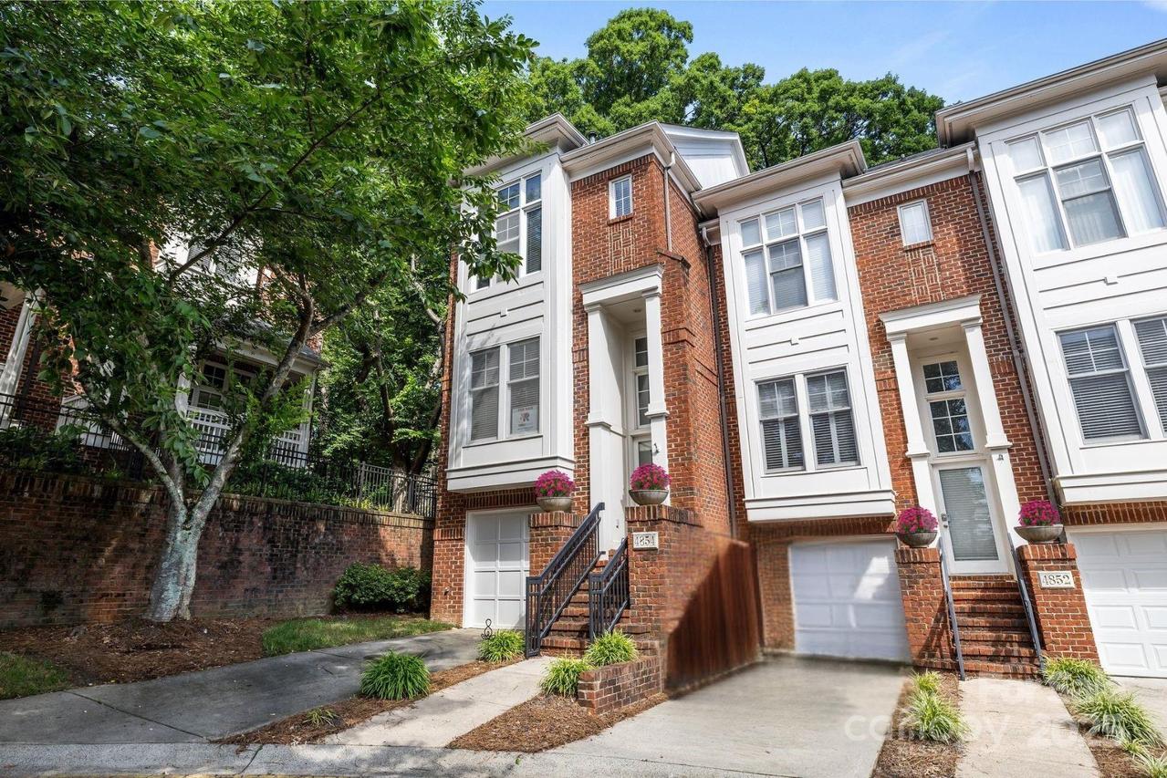 4854 S Hill View Dr., Charlotte, NC 28210