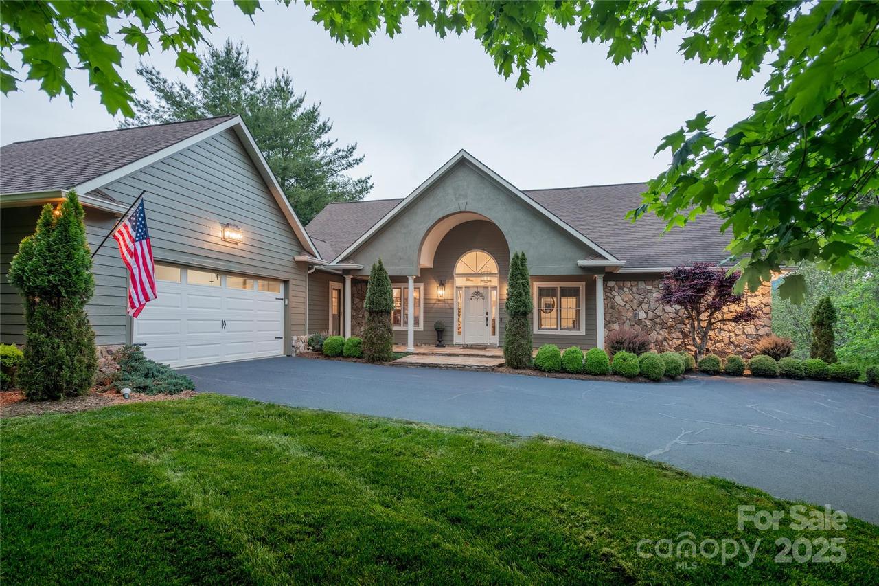 214 River Knoll Dr., Jefferson, NC 28640