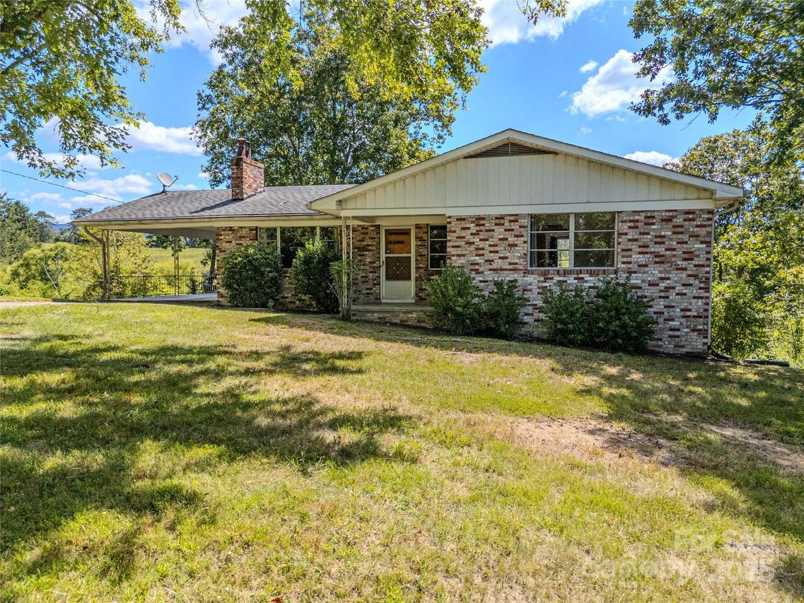 56 Gill Branch Rd., Weaverville, NC 28787