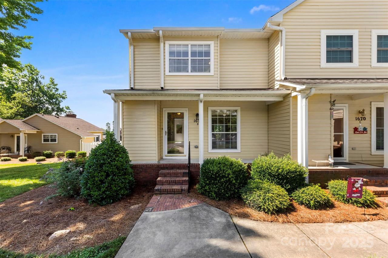 1670 Robins Nest Ct. #D, Gastonia, NC 28054