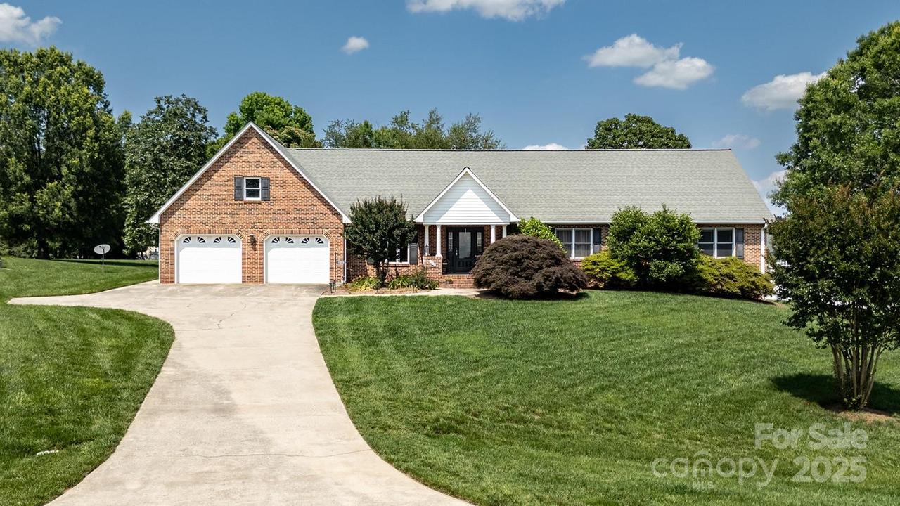 139 Hardwick Dr., Mooresville, NC 28115