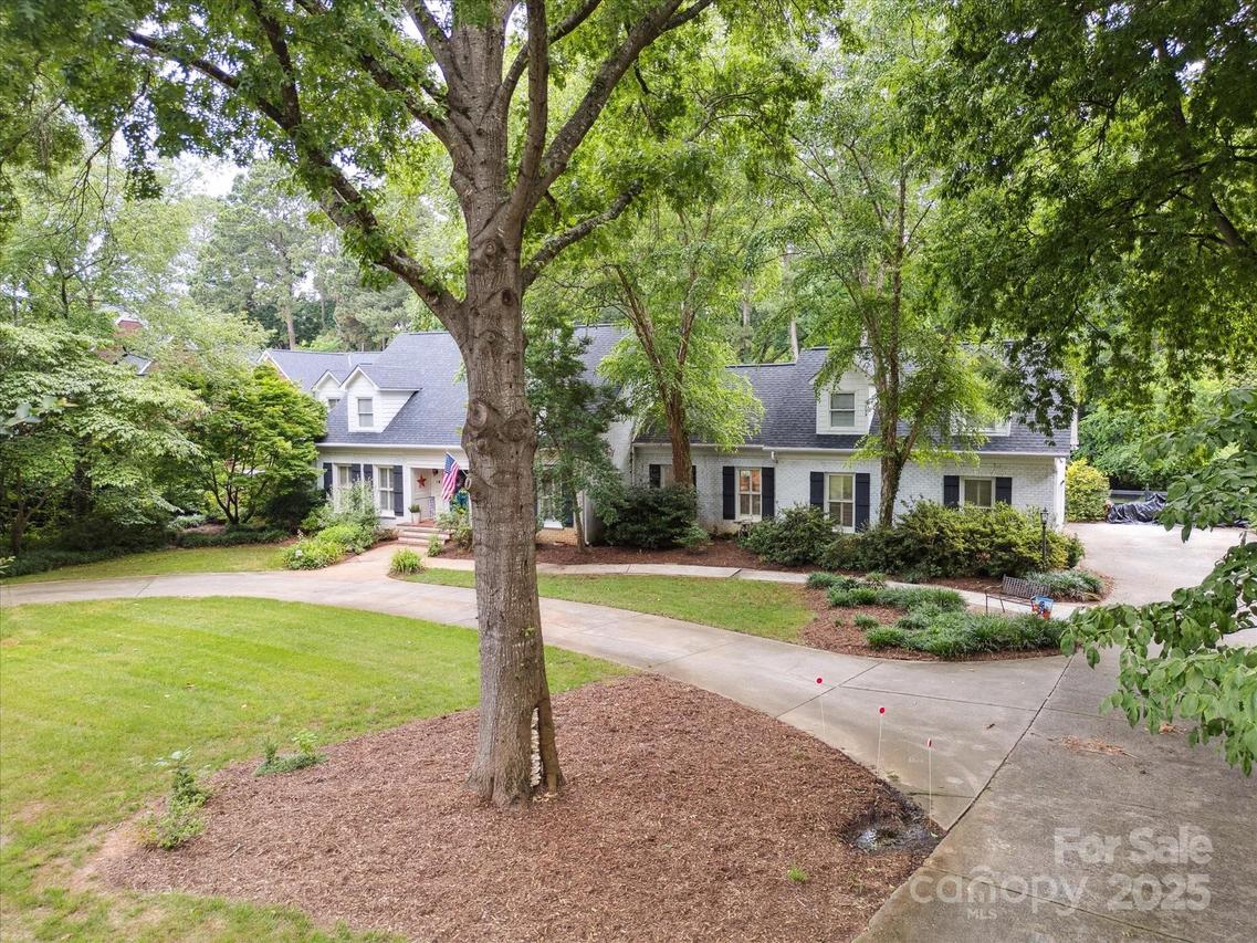 2032 Greenbrook Pkwy., Matthews, NC 28104