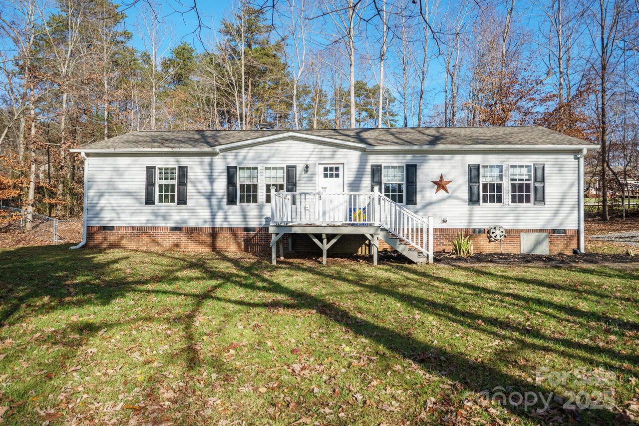 3433 Spinner Ct., Sherrills Ford, NC 28673