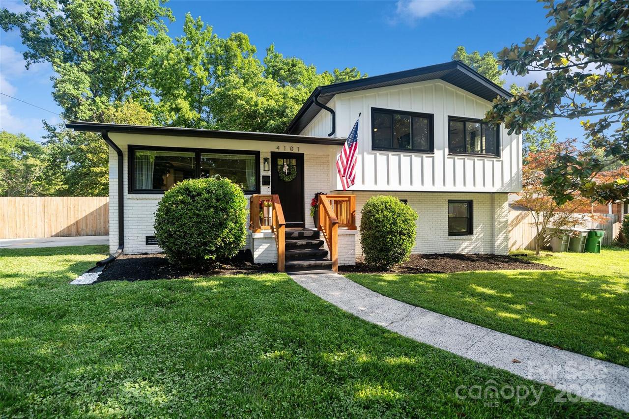 4101 Tipperary Pl., Charlotte, NC 28215