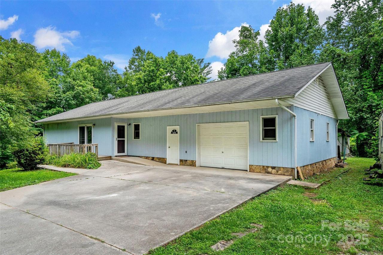 2526 Hankins Rd., Marion, NC 28752
