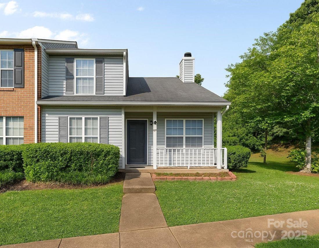 6113 Windsor Gate Ln., Charlotte, NC 28215