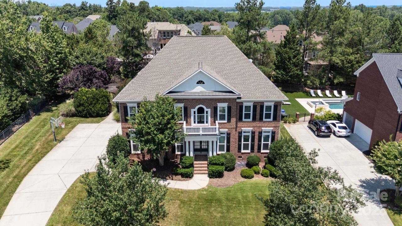 11335 Wescott Hill Dr., Huntersville, NC 28078