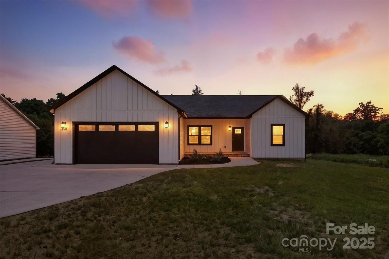 1019 Null Rd., Lincolnton, NC 28092