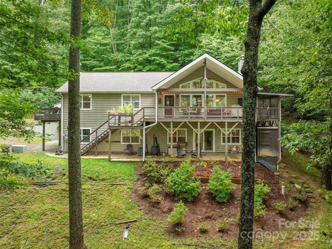 21 Fern Haven Ln., Fairview, NC 28730