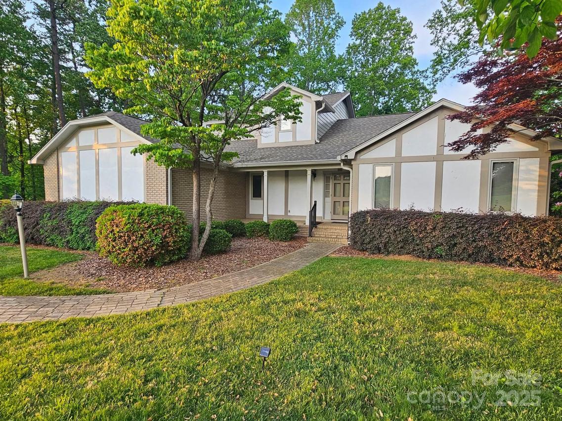 1072 Country Club Dr., Cherryville, NC 28021
