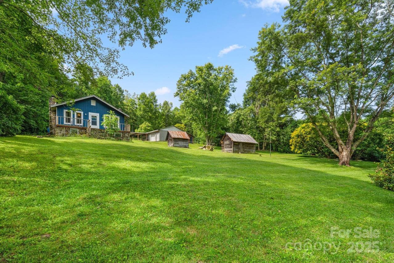 2428 Hamburg Rd., Mars Hill, NC 28754