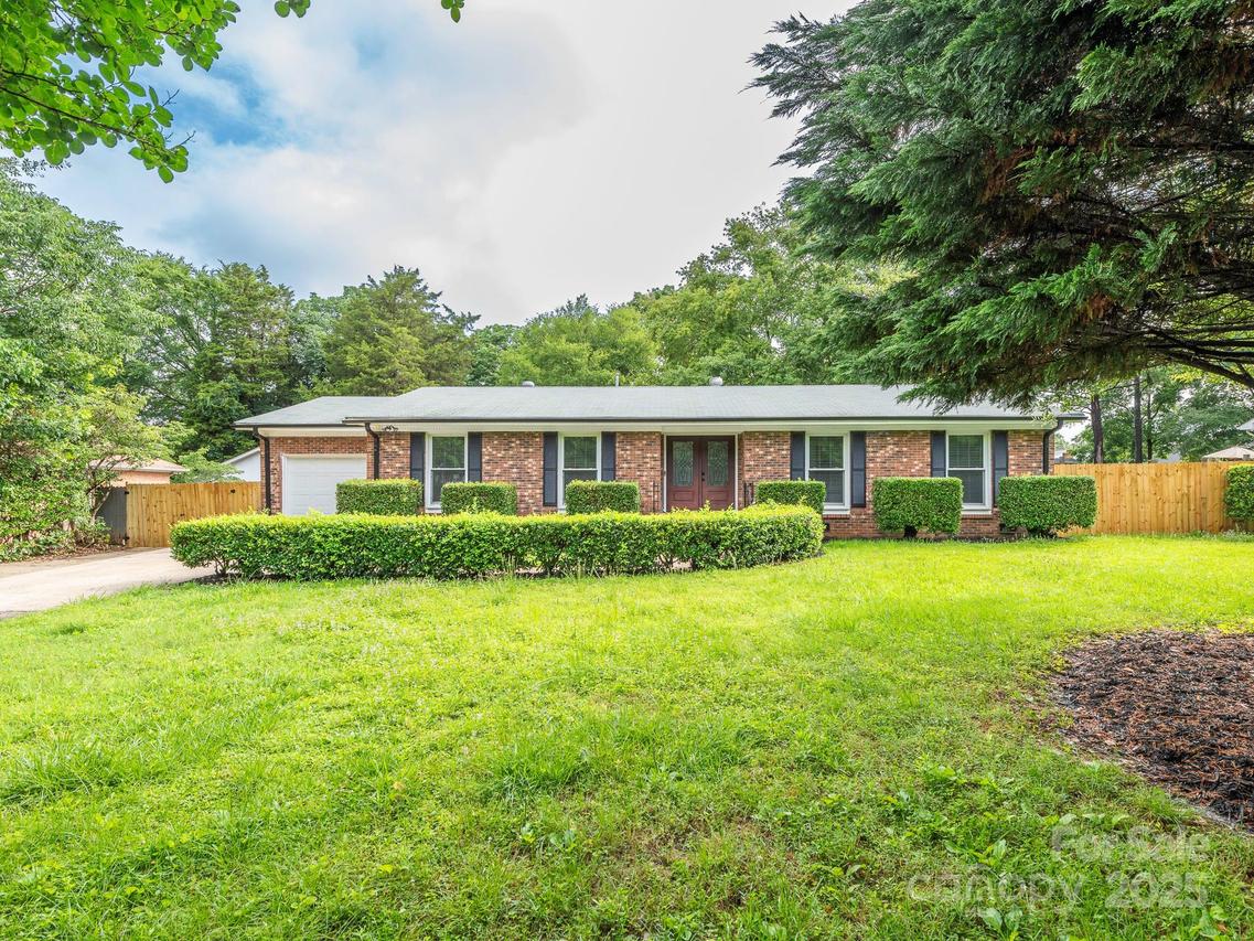 7416 Quail Ridge Dr., Charlotte, NC 28226