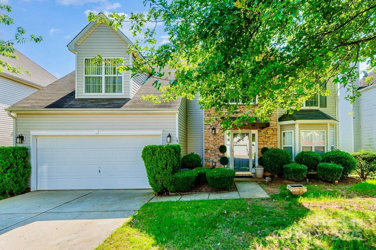 1912 Darbywine Dr., Charlotte, NC 28216