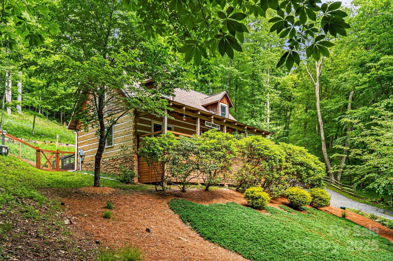 1980 Old Murray Rd., Mars Hill, NC 28754