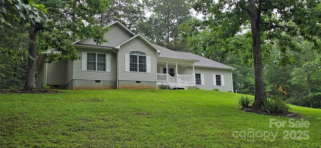 221 Flat Branch Tr., Mill Spring, NC 28756