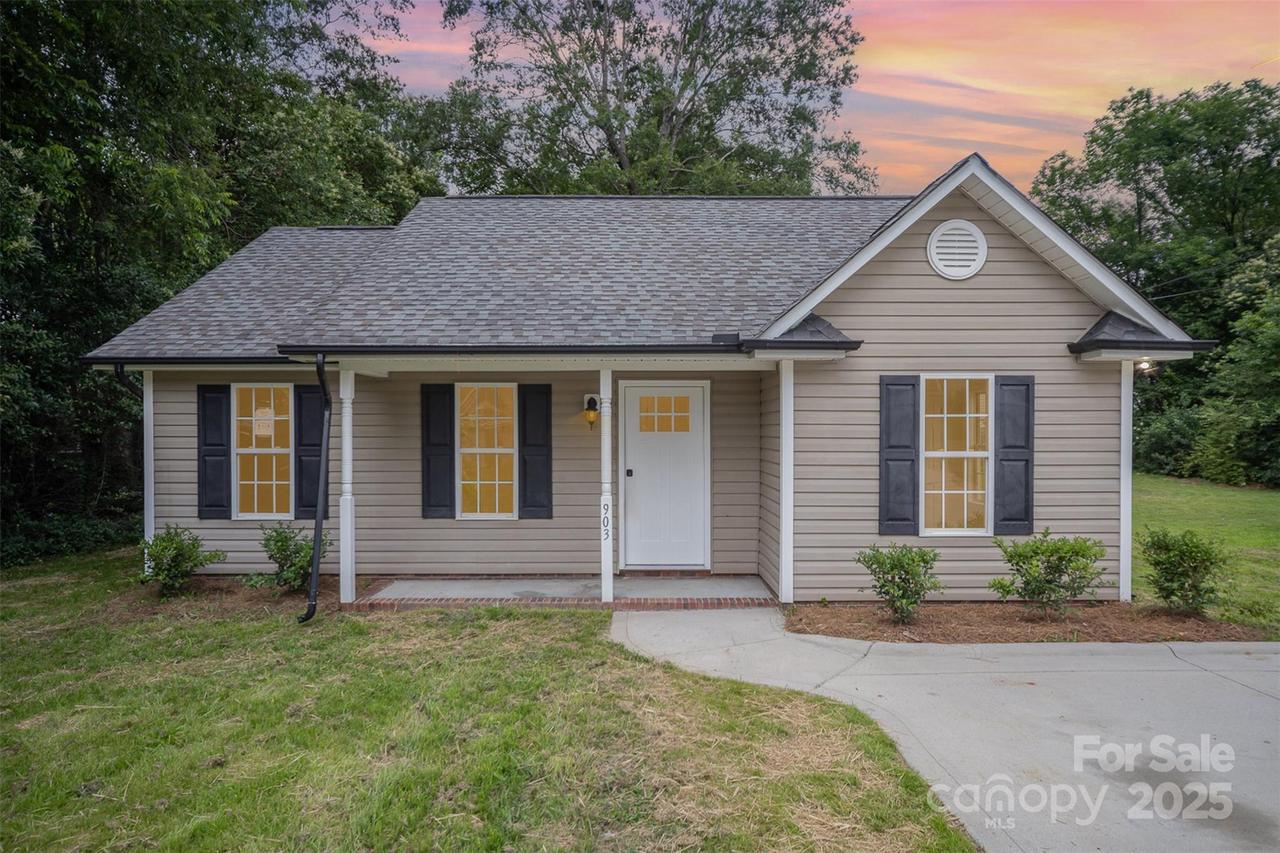 903 Brookdale St., Kannapolis, NC 28083