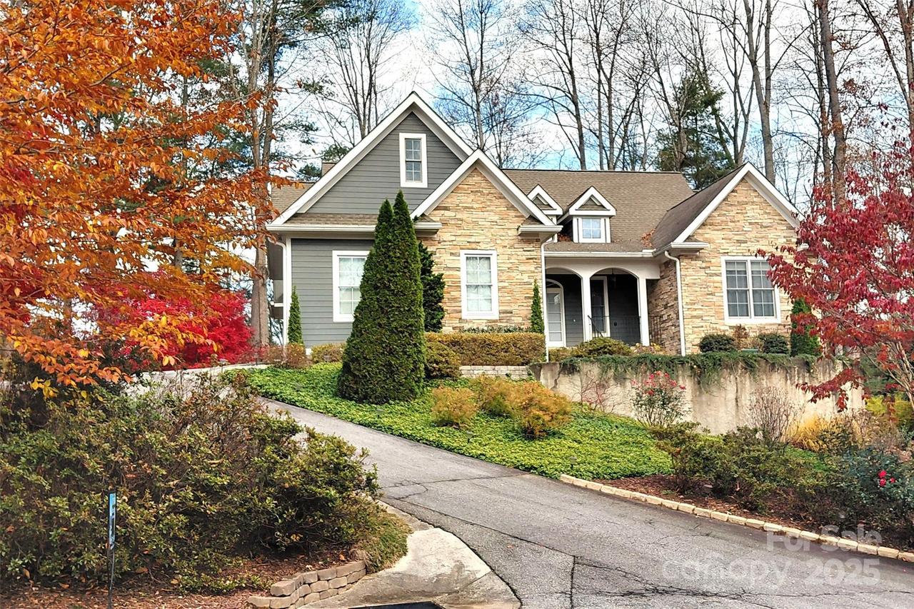 69 Benhurst Ct. #6, Hendersonville, NC 28791