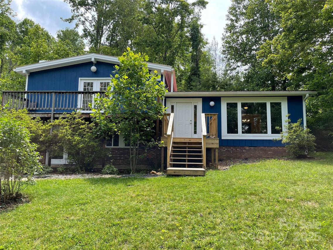 132 Jarrett Rd., Bakersville, NC 28705