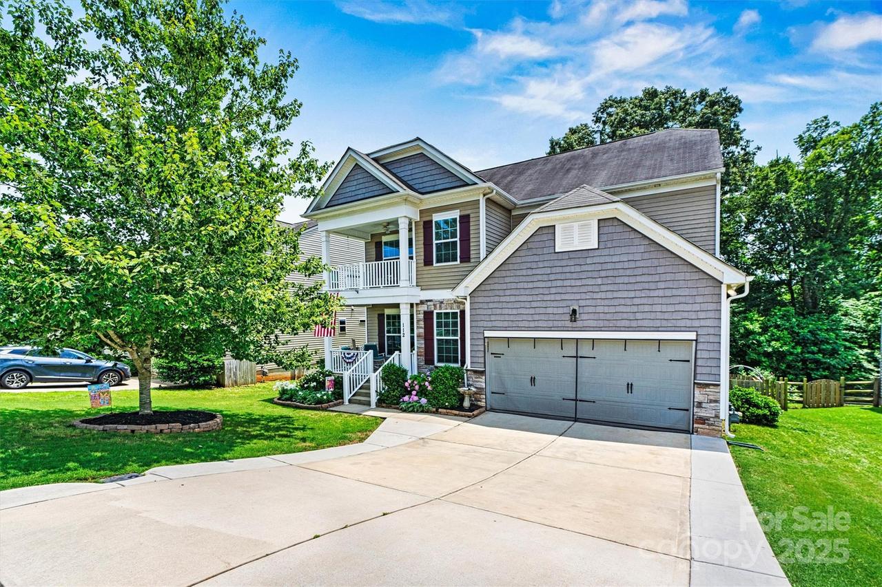 112 E Heart Pine Ln., Statesville, NC 28677