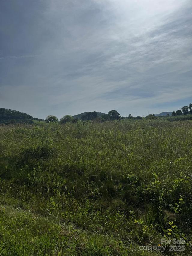 612 Beehive Rd. #8, Hendersonville, NC 28792