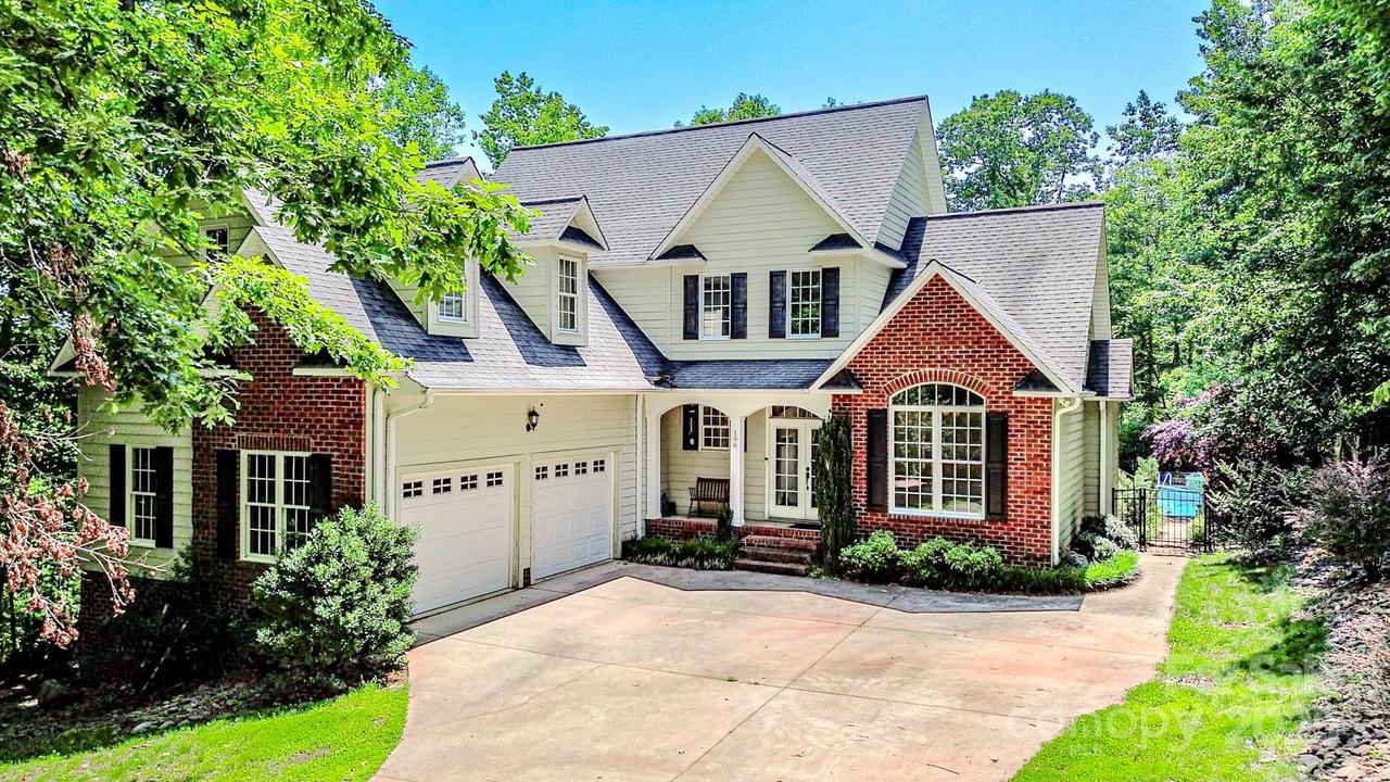 196 Col Hamptons Ct., Rutherfordton, NC 28139