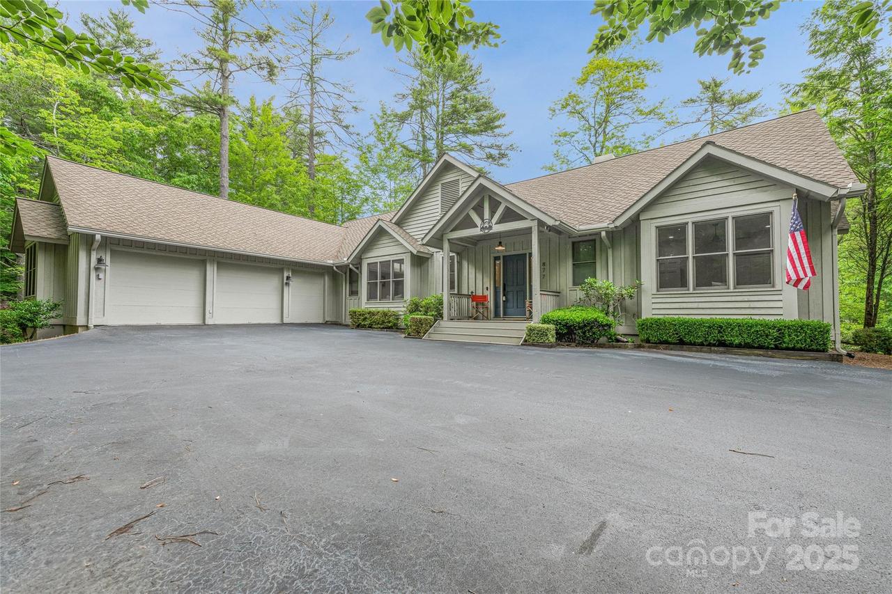 877 Winding Creek Rd., Sapphire, NC 28774