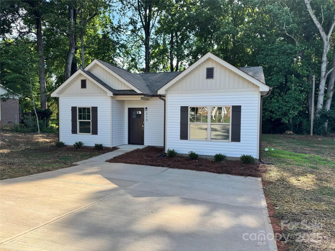 219 Pine St., Rockwell, NC 28138