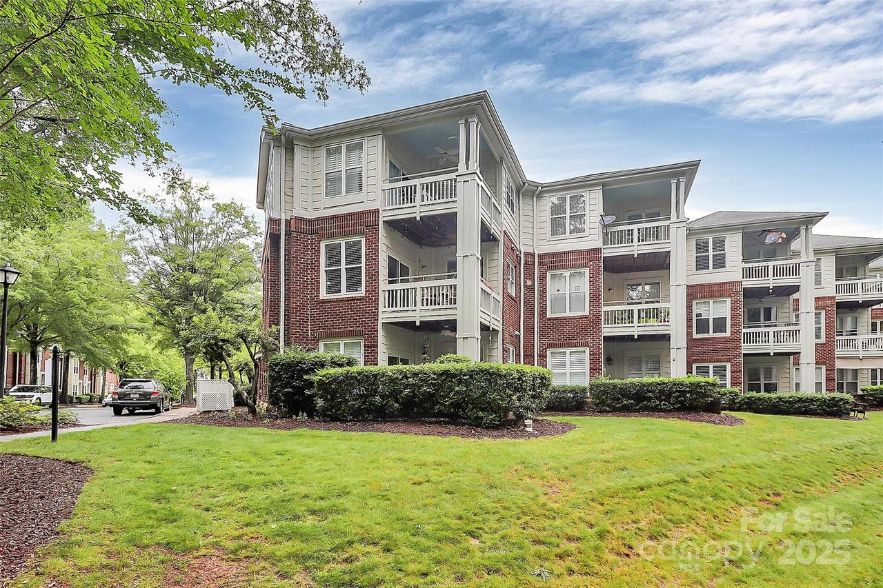 921 Northeast Dr., Davidson, NC 28036
