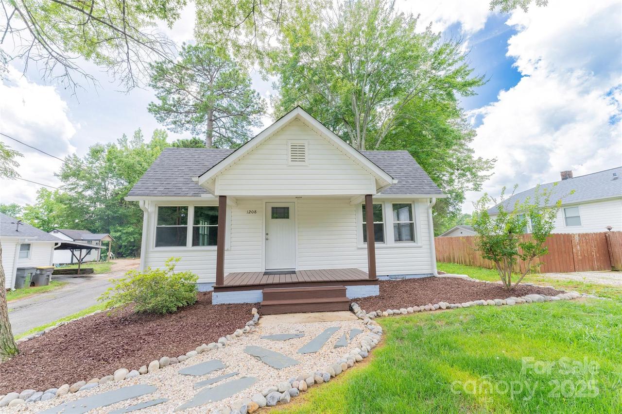 1208 Martin Luther King Ave., Kannapolis, NC 28083