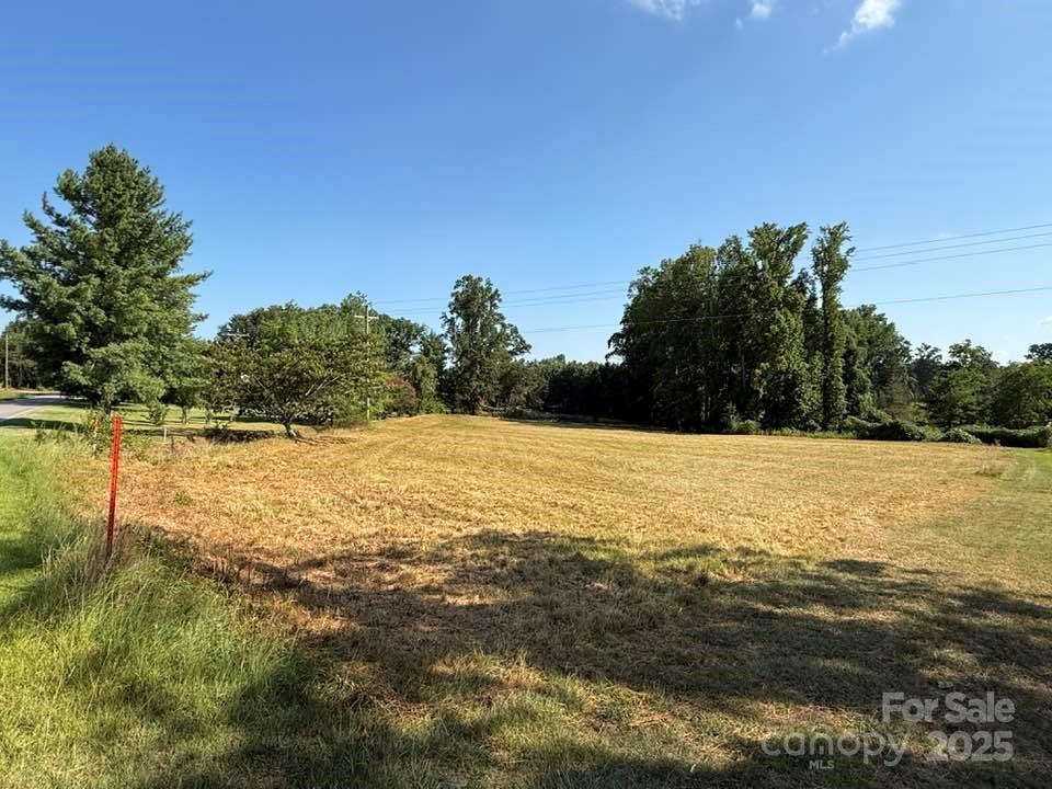 00 Chesnee Rd., Columbus, NC 28722