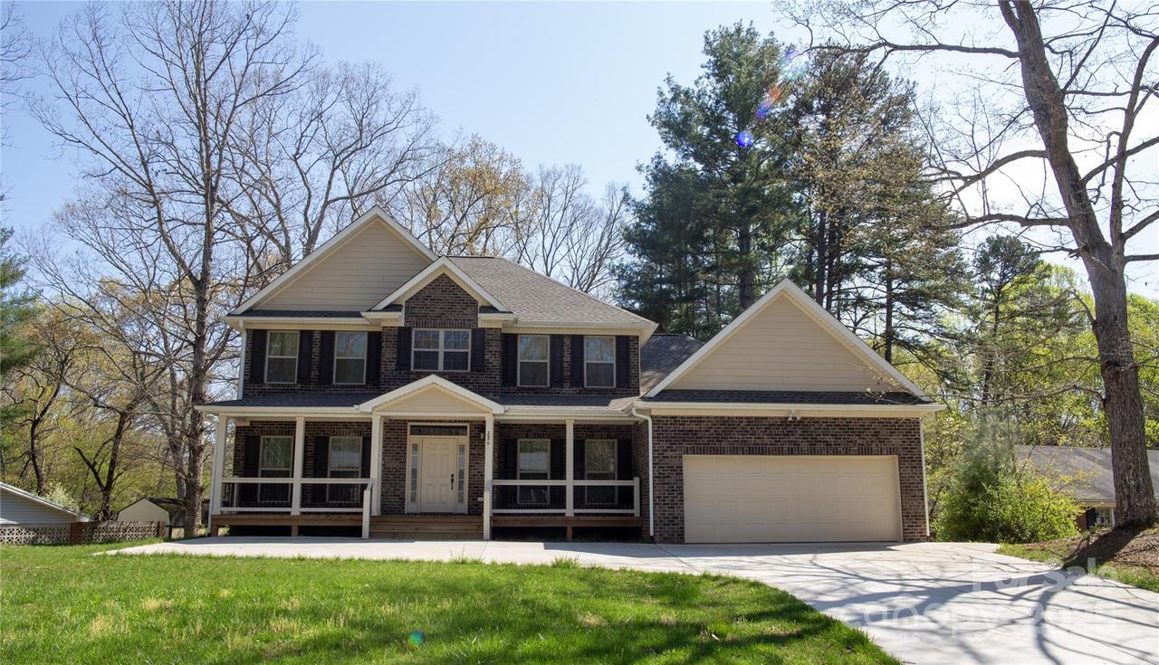 286 Foxcroft Dr., Asheville, NC 28806