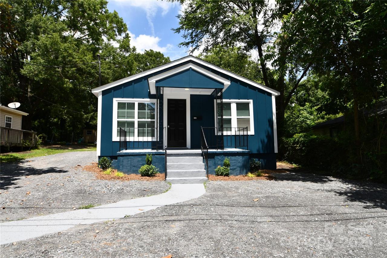 1406 Caldwell St., Gastonia, NC 28052