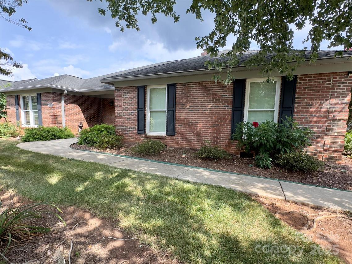 2191 Wynbourne Dr., Gastonia, NC 28056
