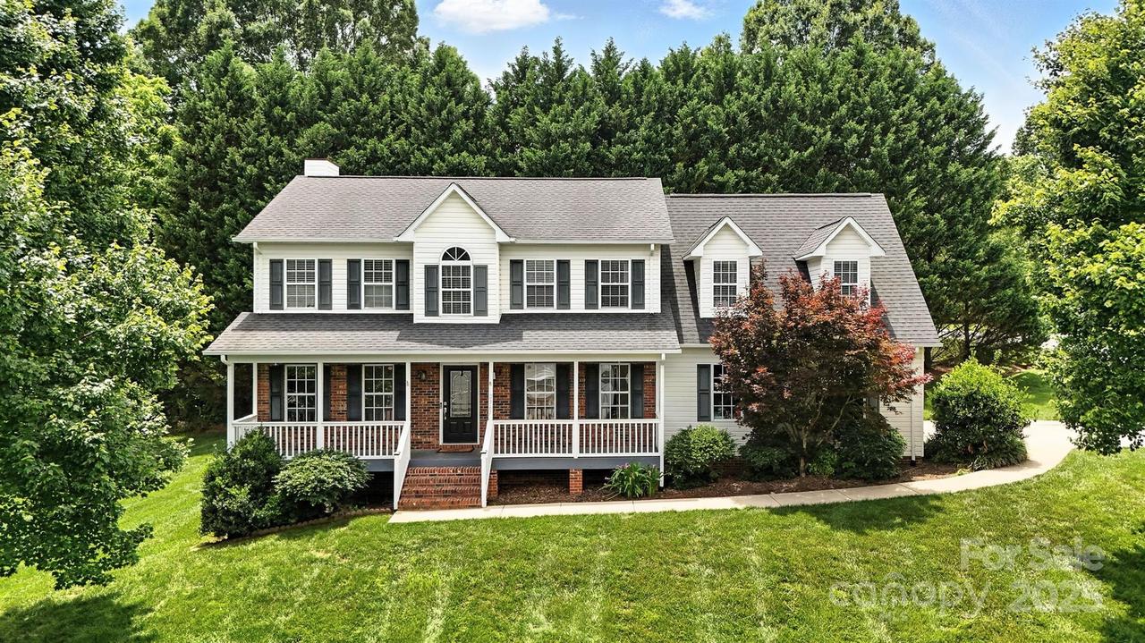 2367 24th Street Ln., Hickory, NC 28601