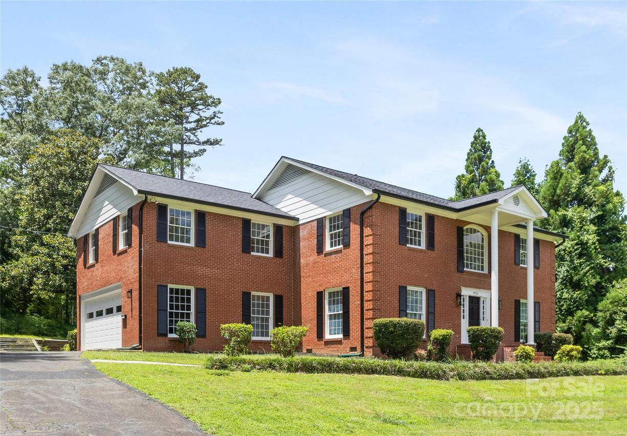 1928 Providence Rd., Charlotte, NC 28211