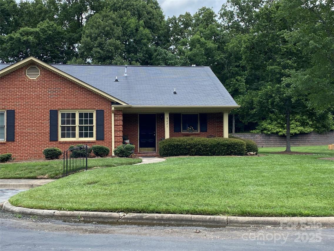 8421 Coulwood Oak Ln., Charlotte, NC 28214