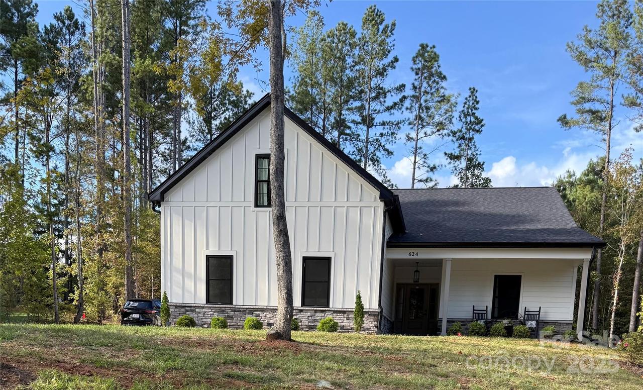 1030 Stonegate Dr., Salisbury, NC 28147