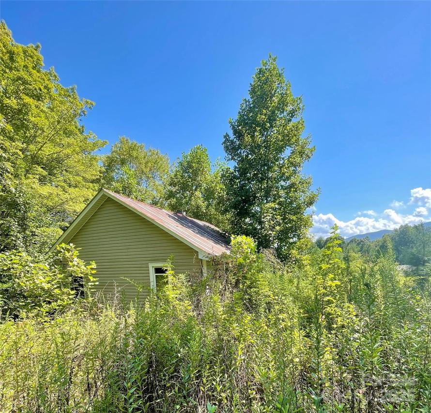 69 Ginger Snap Dr., Nebo, NC 28761