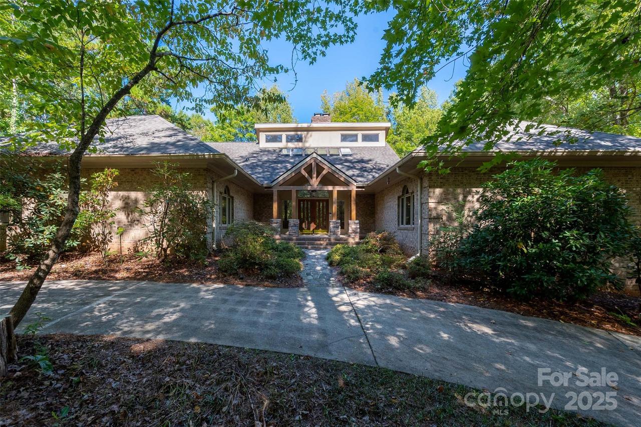 909 Baron Rd., Waxhaw, NC 28173