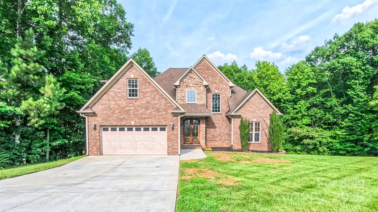 139 Crystal Ridge Dr., Lexington, NC 27295