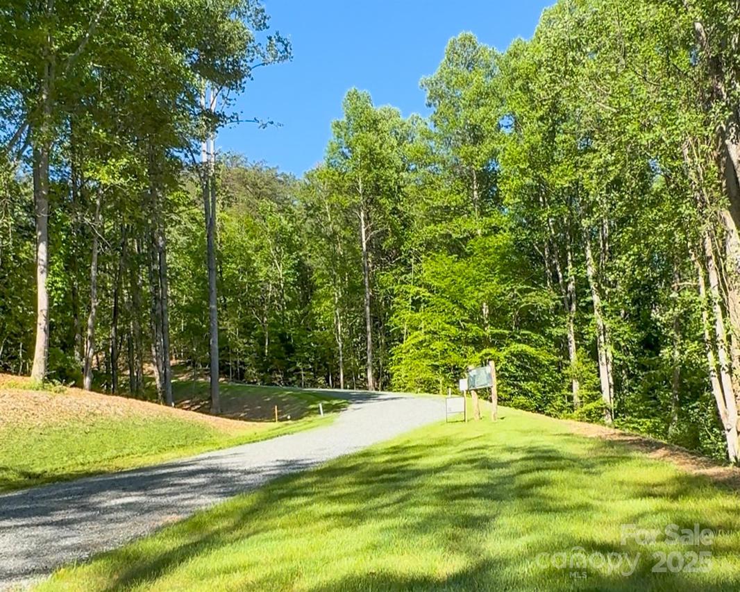 000 Reserve Way #10, Hendersonville, NC 28739