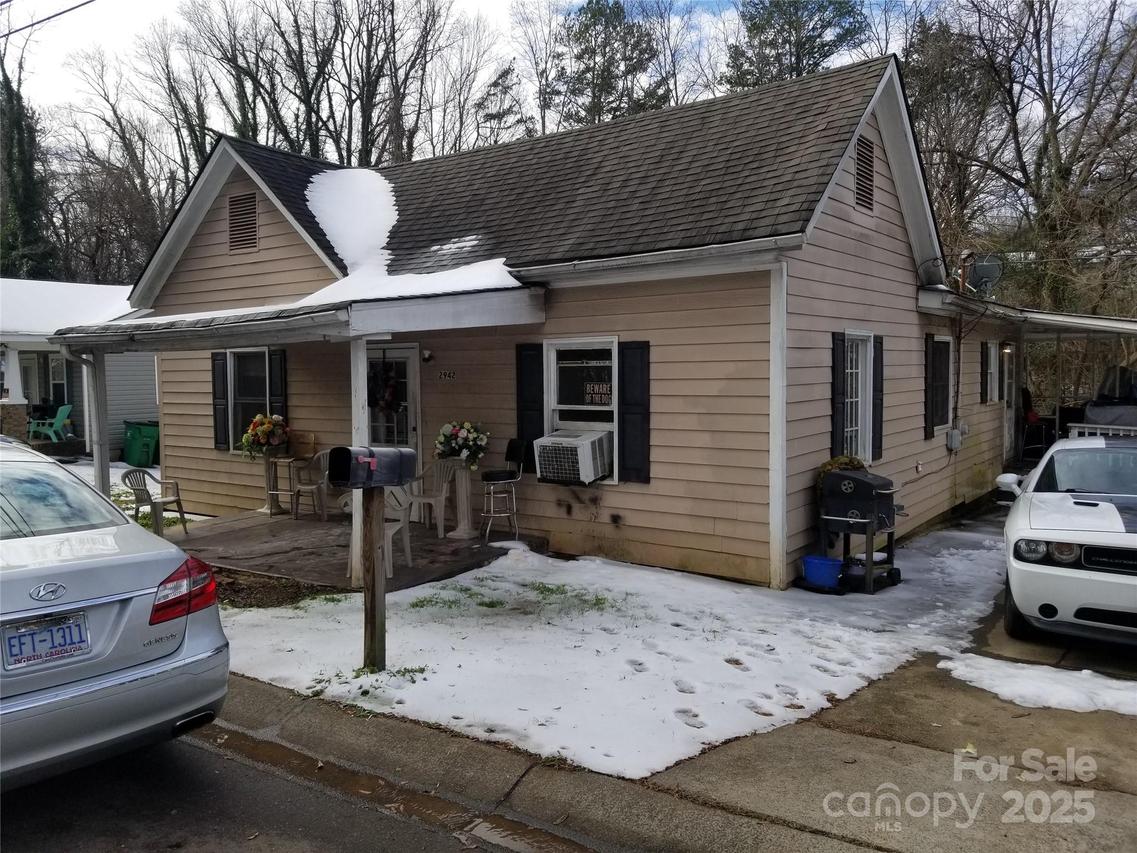 2942 Reid Ave., Charlotte, NC 28208