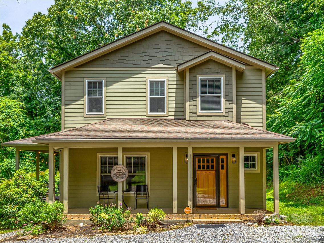 202 Mostert Dr., Asheville, NC 28804