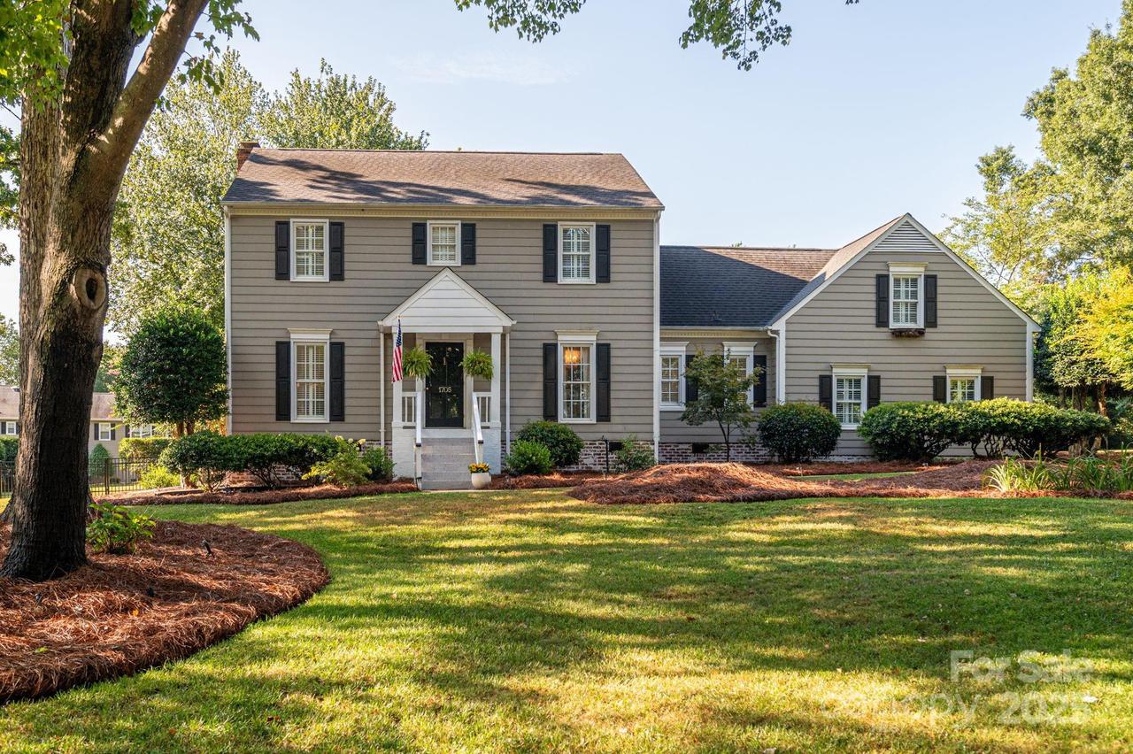 1705 Clubview Cir., Gastonia, NC 28056