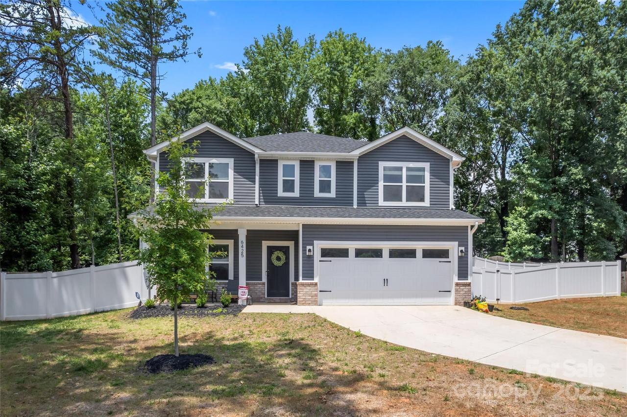 6425 Pamela St., Huntersville, NC 28078