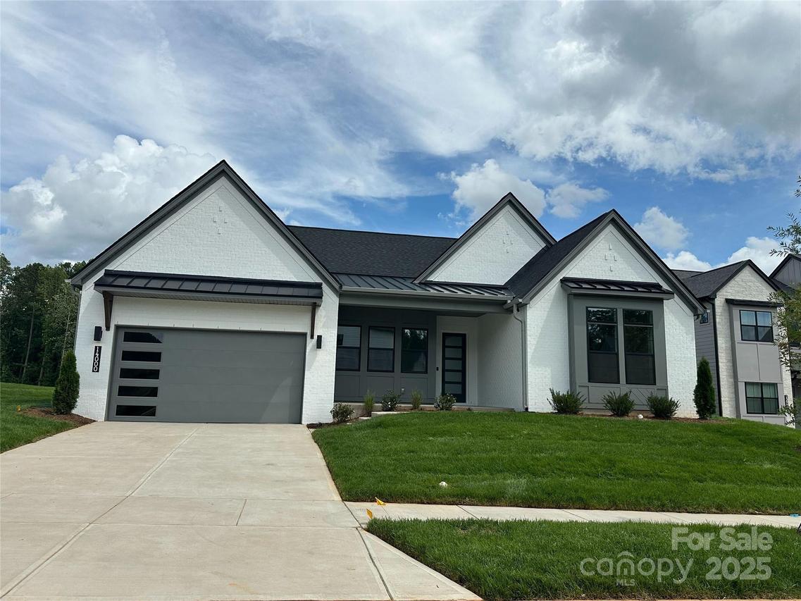 14000 Roosevelt Grove Dr., Huntersville, NC 28078